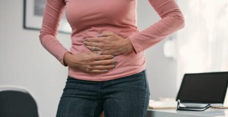a women having endometriosis